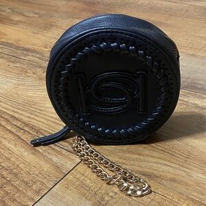 BeBe Black Round Wristlet Wallet Purse Coin Pouch Clutch with gold chain zipper